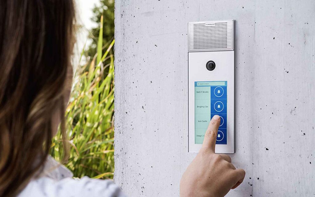 Wall intercom